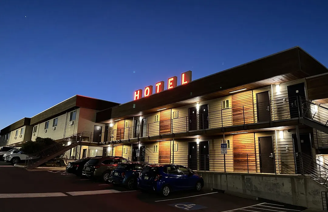 Aladdin Inn And Suites-1