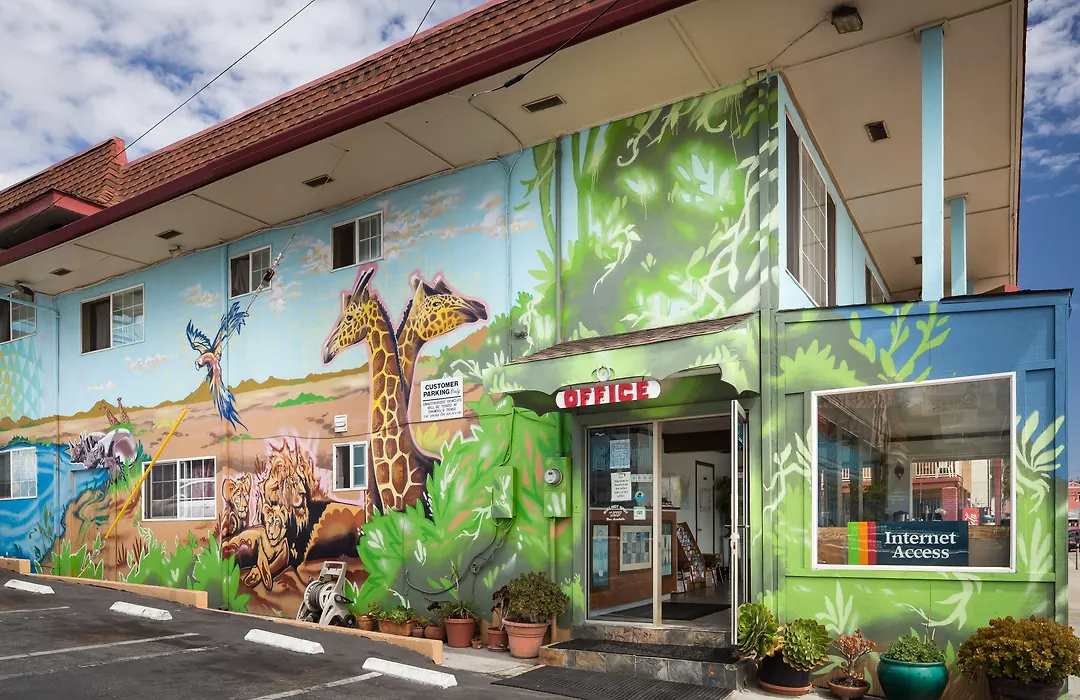 Aqua Breeze Inn-1