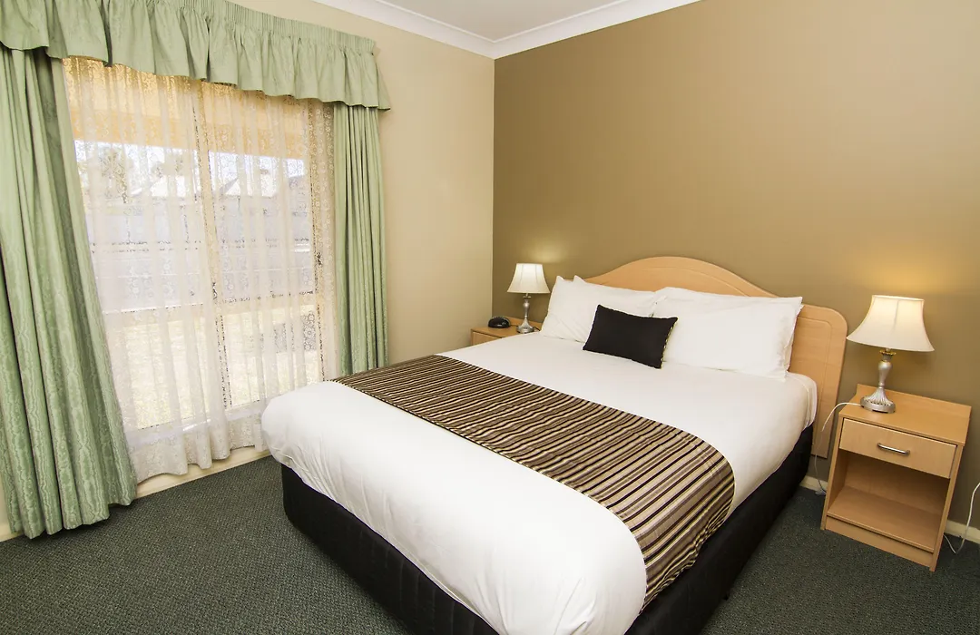 Green Gables Motel-1