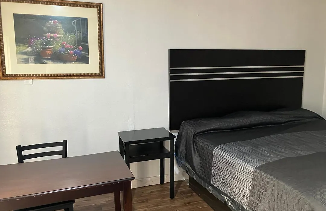 Budget Host Inn-1