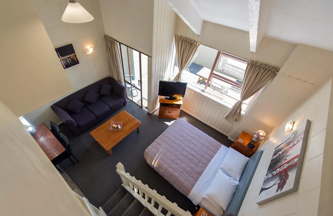 Howick Motor Lodge-1