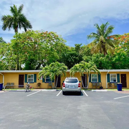 Glades Motel - Naples-3