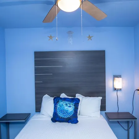 Aqua Breeze Inn-2