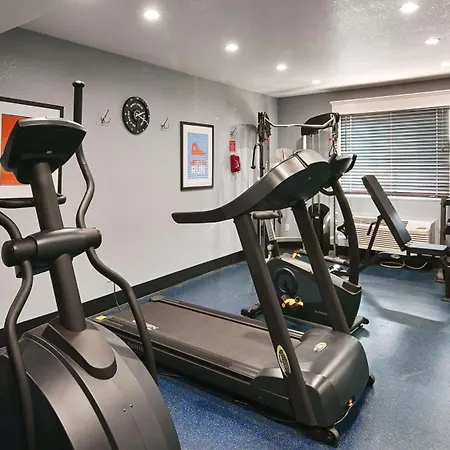 Best Western Plus Diamond Valley Inn-2
