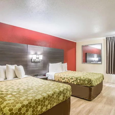 Econo Lodge Garden City - Savannah-2