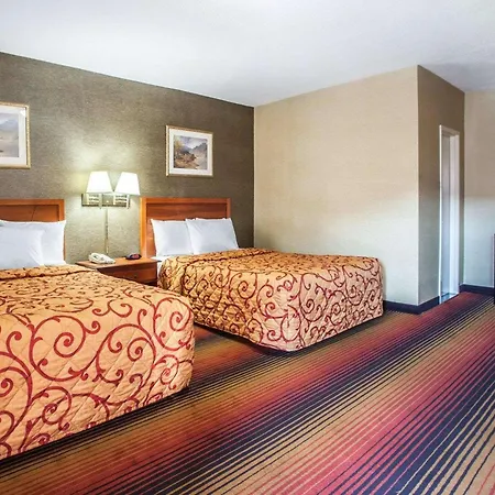 Rodeway Inn Jersey City North-2