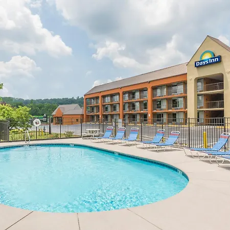 Days Inn By Wyndham Knoxville East-3