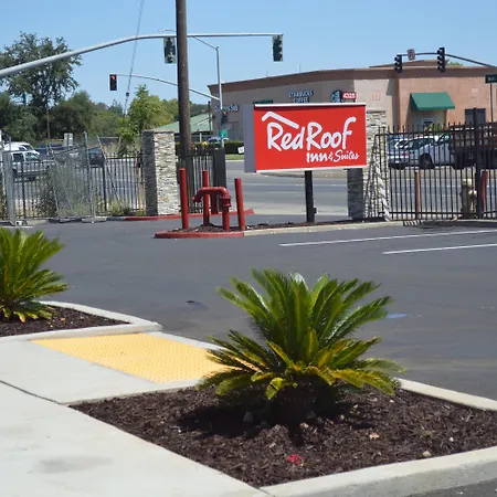 Red Roof Inn & Suites Sacramento North-2