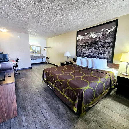 Super 8 By Wyndham Denver Central-3
