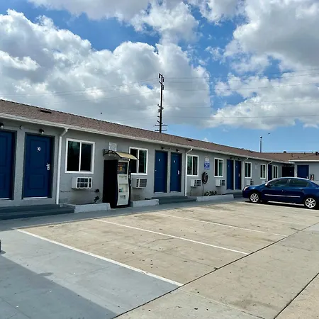 Vogue Motel-3