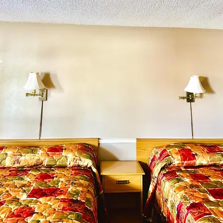Adams Motel-2