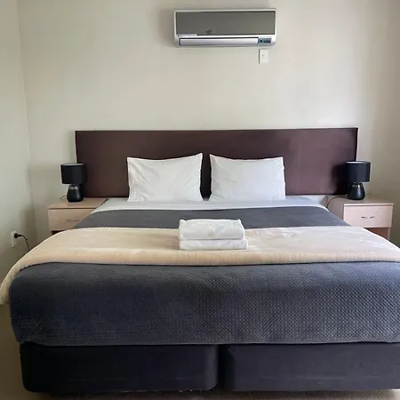 Alpha Motel With Spa-Bath-3