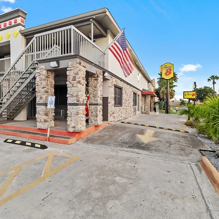 Super 8 By Wyndham Mcallen-Downtown-Airport-La Plaza Mall-3