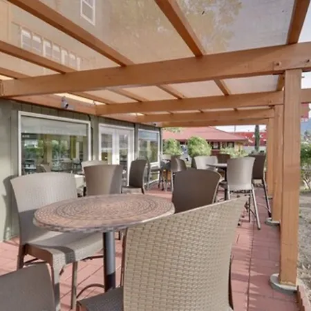 Vagabond Inn Bishop-3