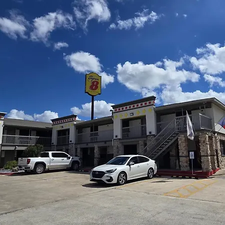 Super 8 By Wyndham Mcallen-Downtown-Airport-La Plaza Mall-2