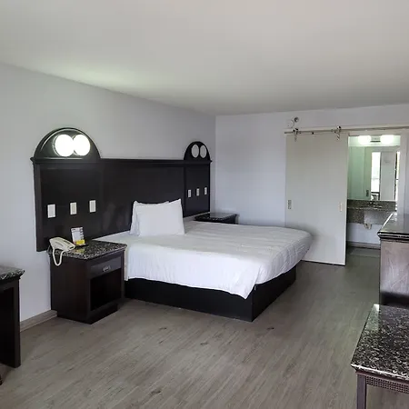 Fairway Inn-2
