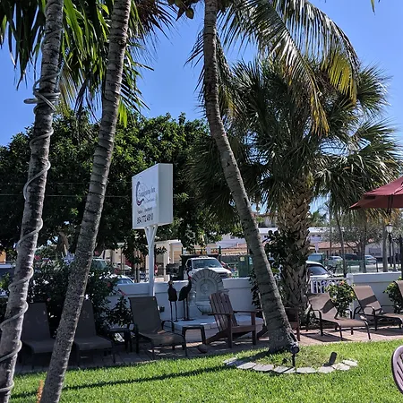 Breakaway Inn Guest House-2