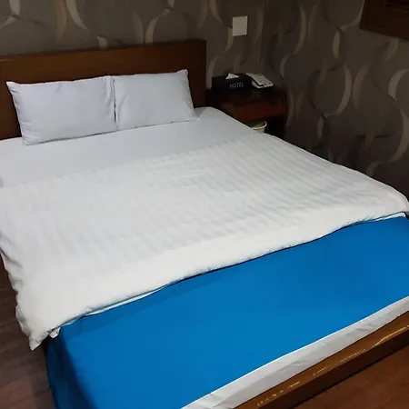 Hotel At Home-3