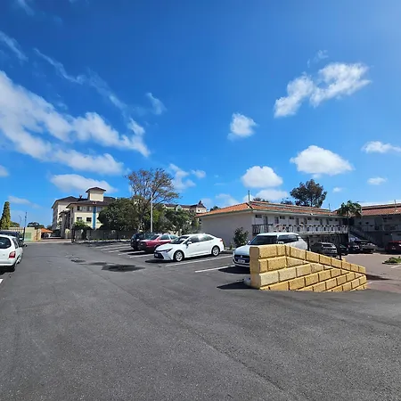 Econo Lodge Rivervale-3
