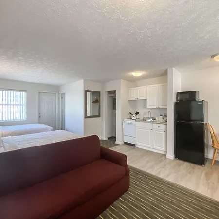 Ocean Court Beachfront Hotel-2
