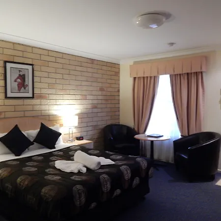 Cotswold Motor Inn-2