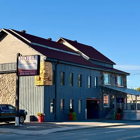 Motel Bellefeuille-3