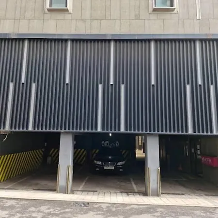 Shinchon Y Hotel-3
