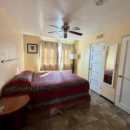 Mission Bell Motel-2