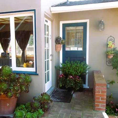 Carmel Wayfarer Inn-3