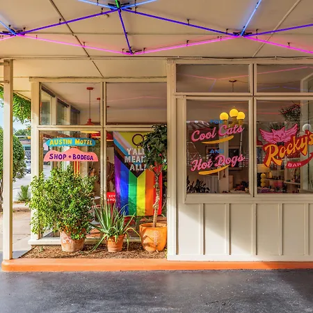Austin Motel-2
