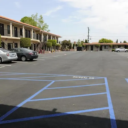 Best Budget Inn Anaheim-2