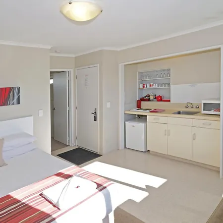 Airport Harbour Motel-2