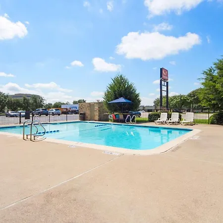Econo Lodge Airport I-35 North-2