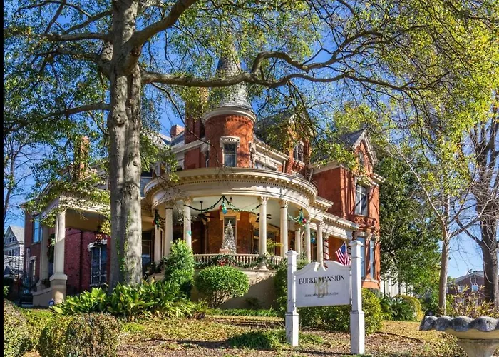 Hotel: Burke Mansion