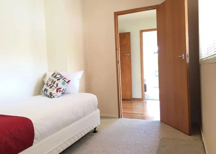 Vacation rental: Riverside Lodge