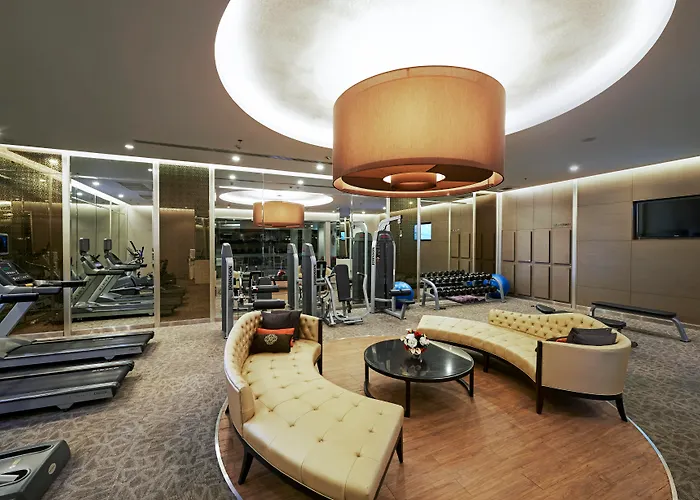 Hotel casino: Mandarin Hotel Managed By Centre Point