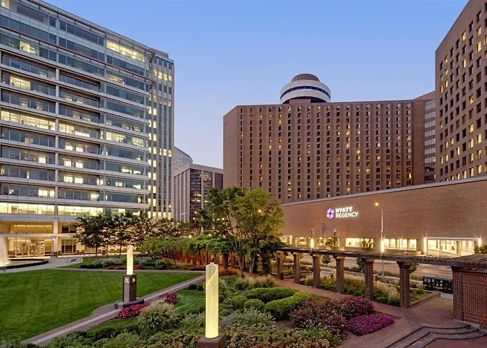 Hotel with Tennis: Hyatt Regency Indianapolis