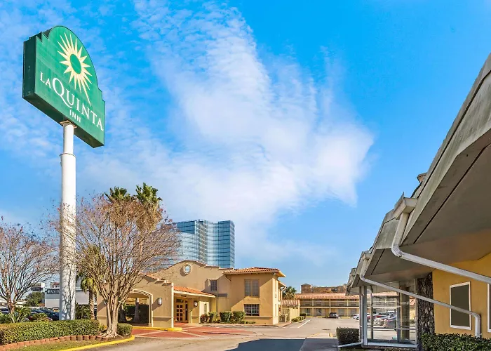 Family Hotel: La Quinta Inn By Wyndham New Orleans Causeway
