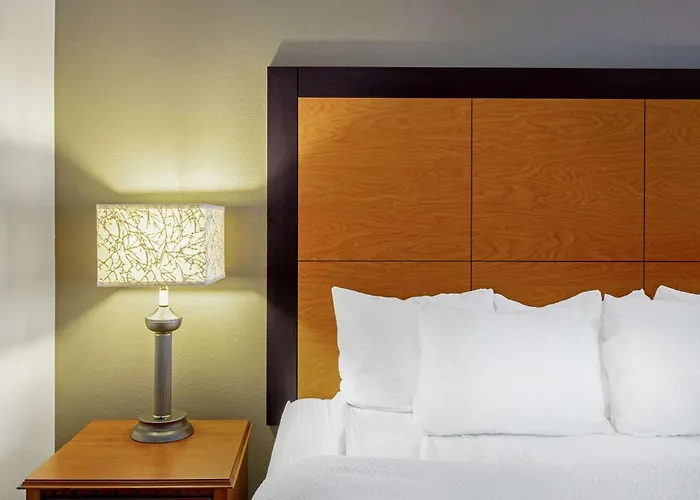 La Quinta By Wyndham Harrisburg Airport Hershey