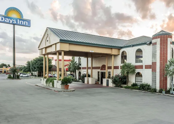 Dog friendly hotels Days Inn By Wyndham New Braunfels