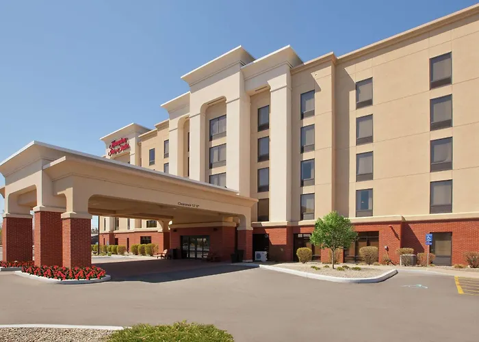 Family Hotel: Hampton Inn & Suites Plattsburgh