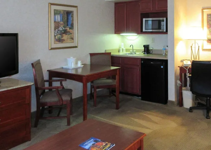Family Hotel: Quality Inn & Suites Albuquerque Midtown - University Area