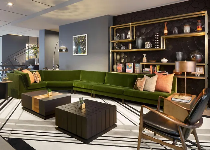 Resort: Thompson Seattle, By Hyatt