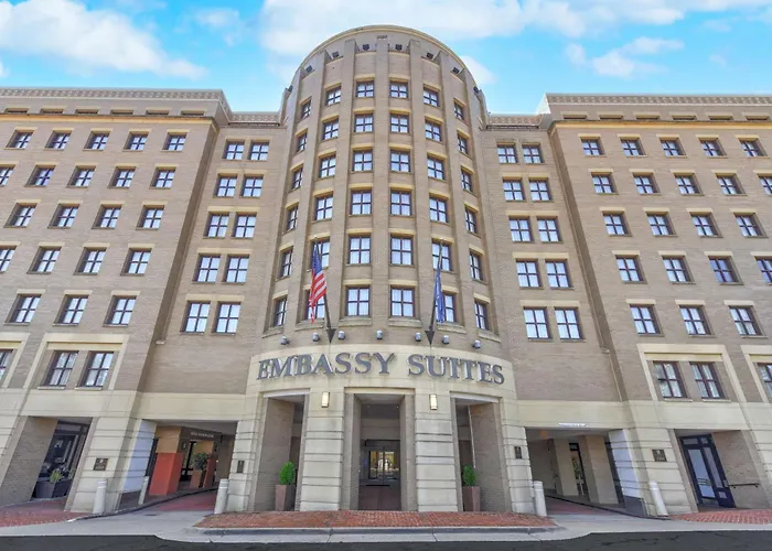 Embassy Suites By Hilton Alexandria Old Town