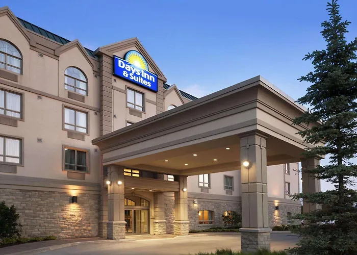 Ski hotel: Days Inn & Suites By Wyndham Collingwood
