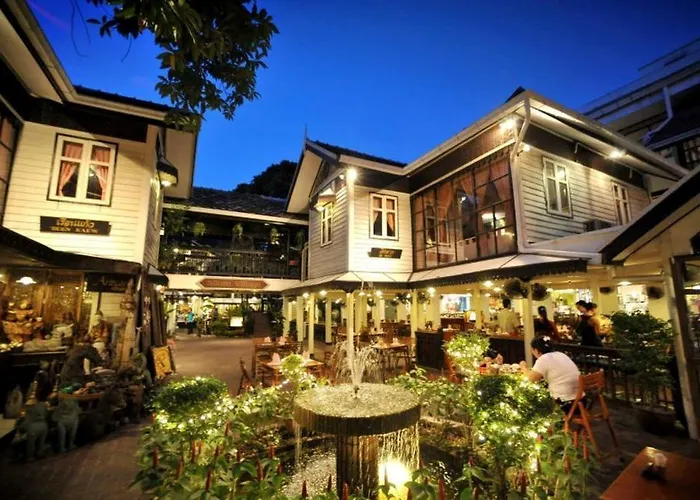  Silom Village Inn
