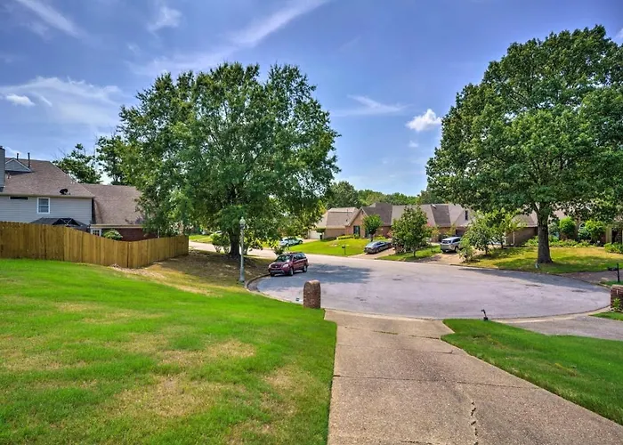 Comfortable And Pleasant 4 Bedroom Home