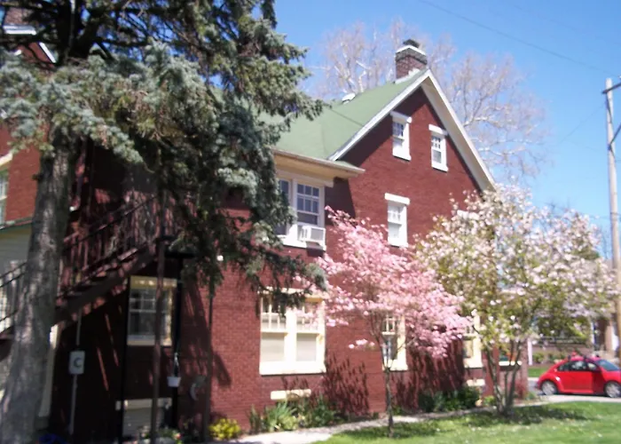 3 star hotel: A Sentimental Journey