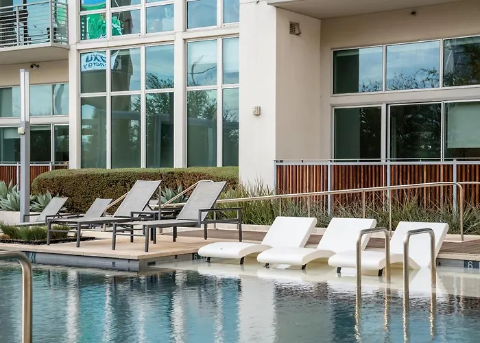 All Vacation Rentals Mint House Dallas - Victory Park