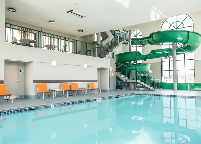 Family Hotel: Holiday Inn Express & Suites Medicine Hat By Ihg